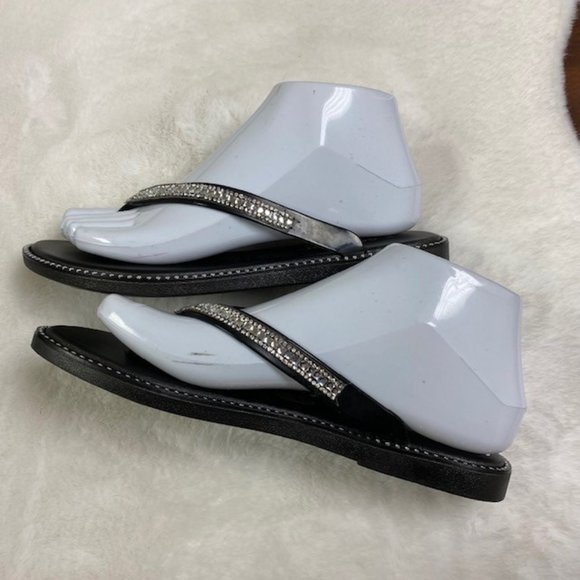 Gold Toe | Black Rhinestone Flip-Flop's Sandals, size 7/8 - Picture 5 of 9
